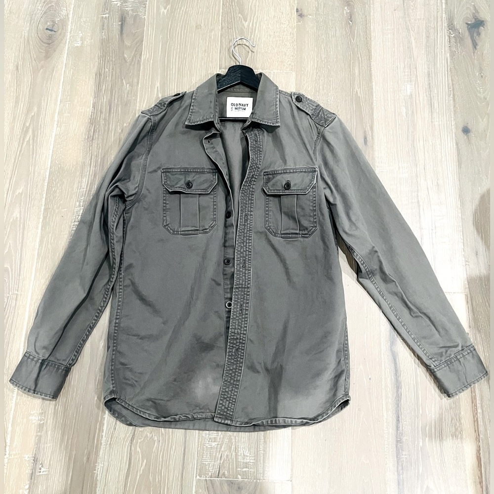 Gray Old Navy Shirt